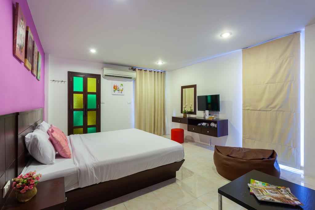 Islanda Boutique Hotel Patong Luaran gambar