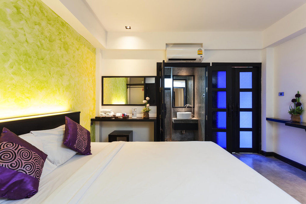 Islanda Boutique Hotel Patong Luaran gambar