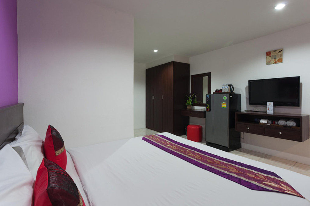 Islanda Boutique Hotel Patong Luaran gambar