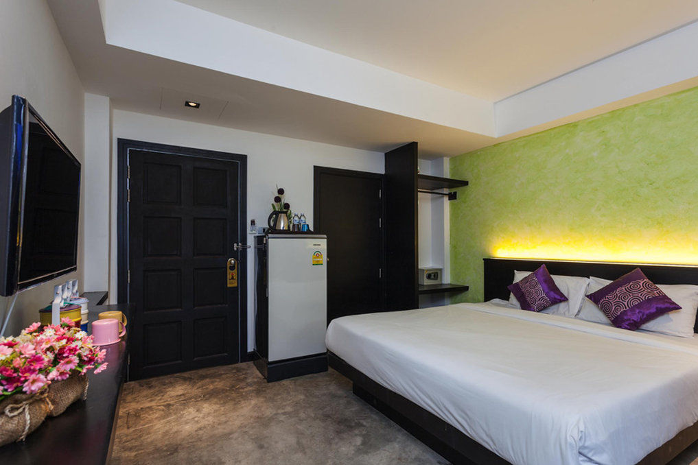 Islanda Boutique Hotel Patong Luaran gambar