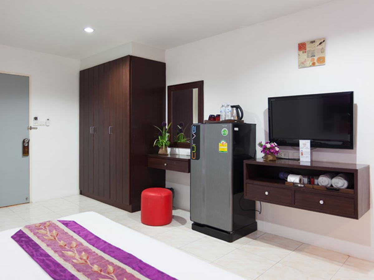 Islanda Boutique Hotel Patong Luaran gambar