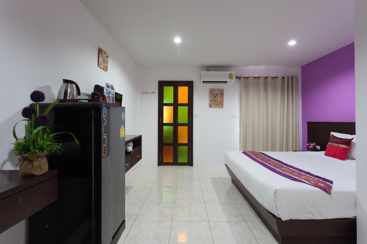 Islanda Boutique Hotel Patong Luaran gambar